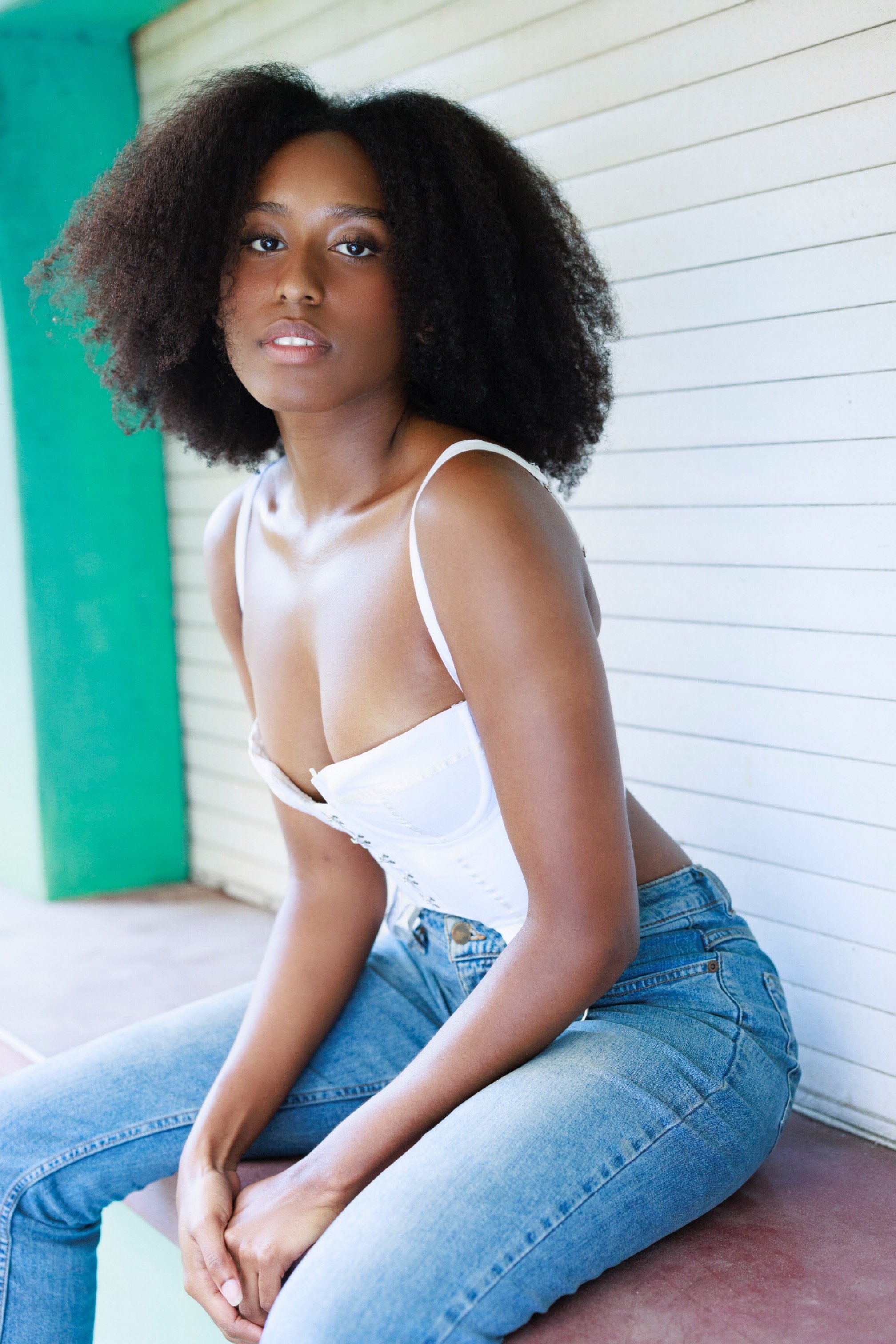 Anne Fignole headshot