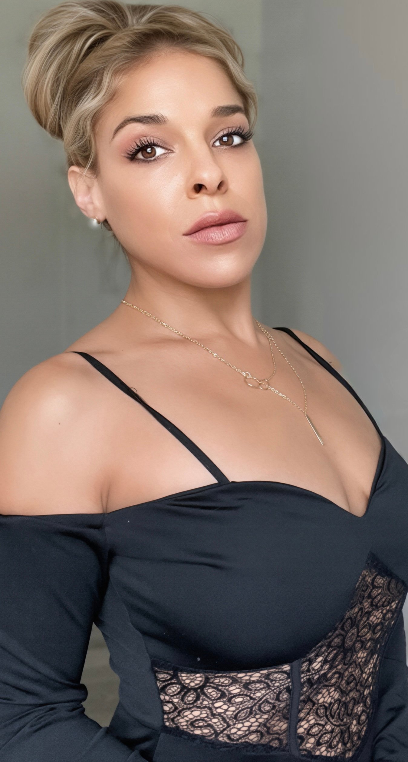 Paola  Ospino headshot
