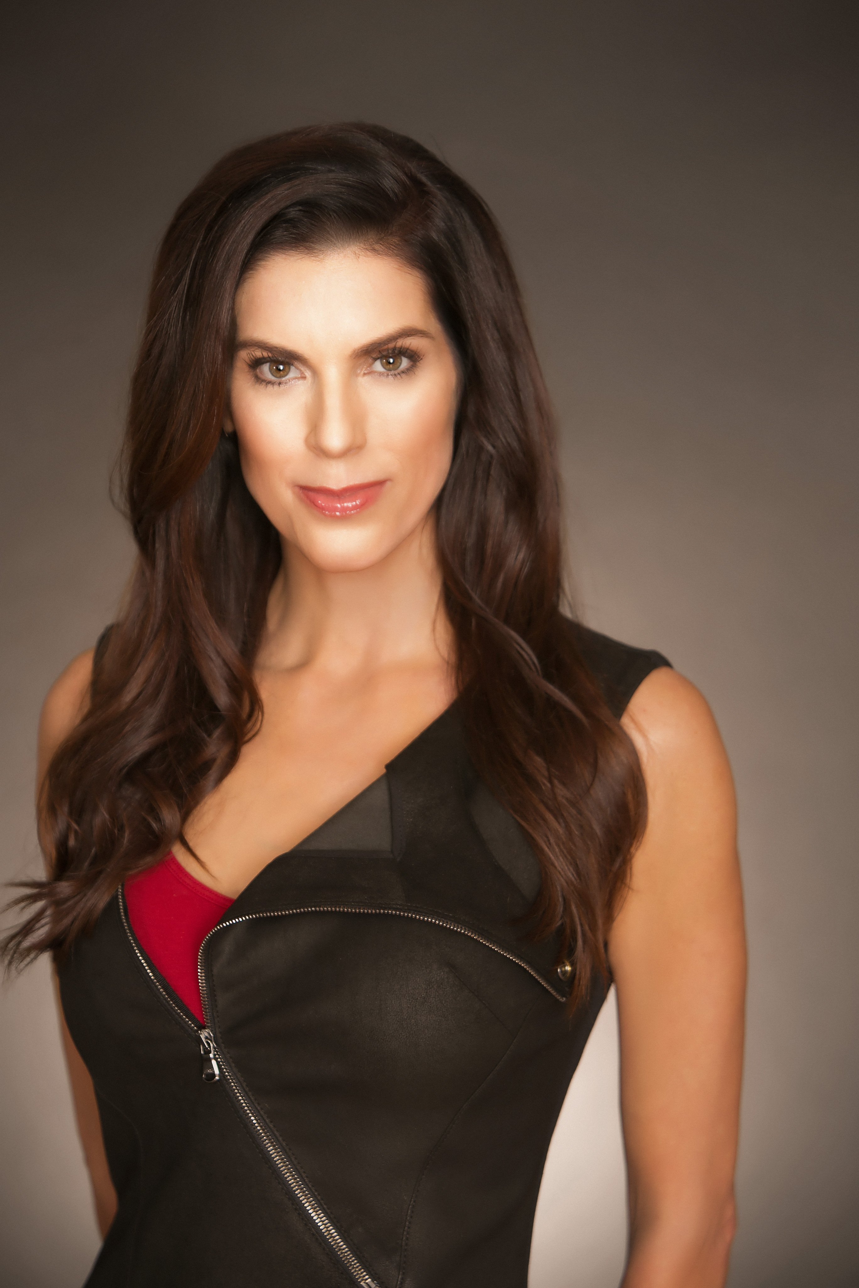 Sarah Schroeder headshot