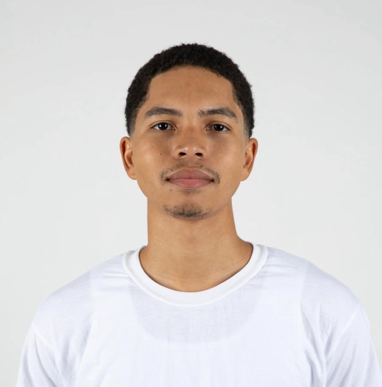 Savion Rosales headshot