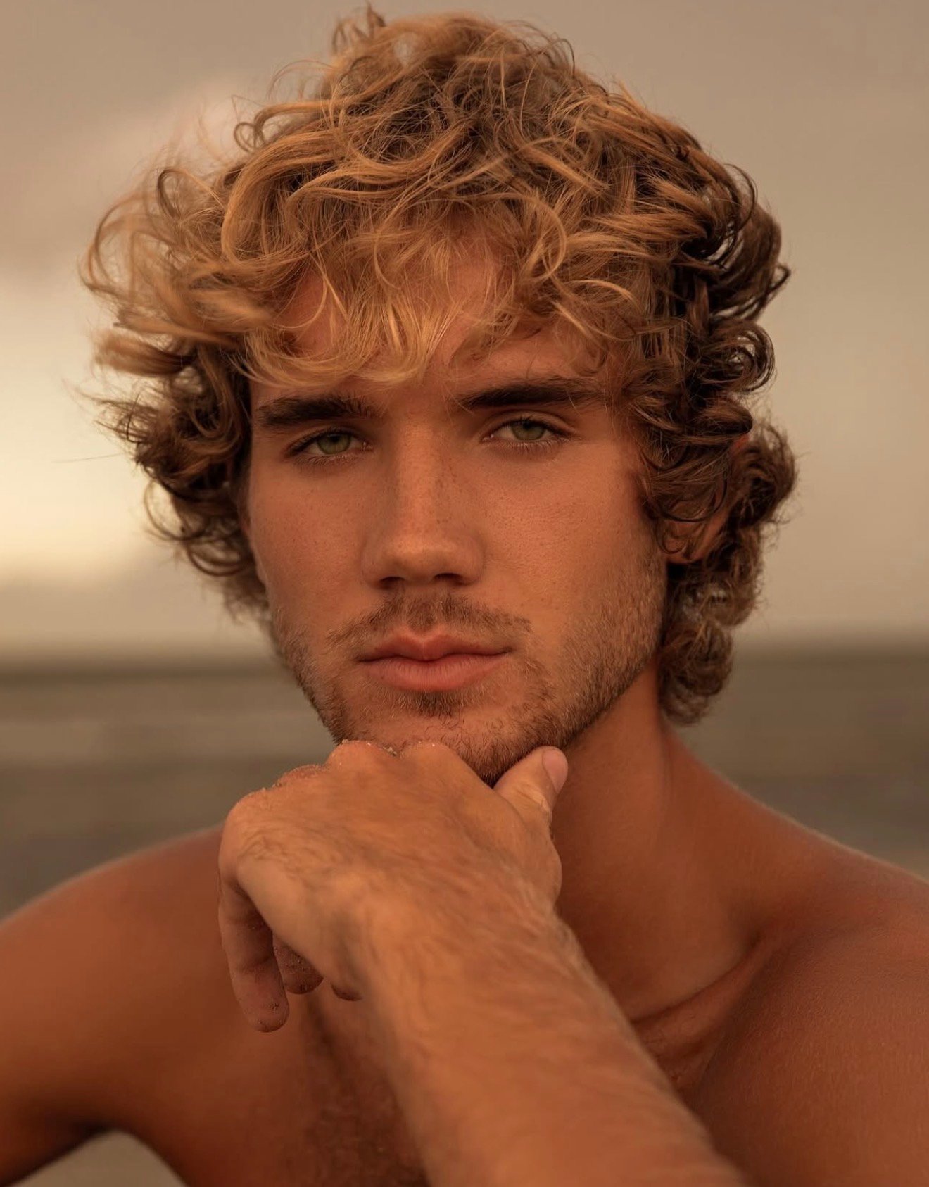 Viktor Nahornyi headshot