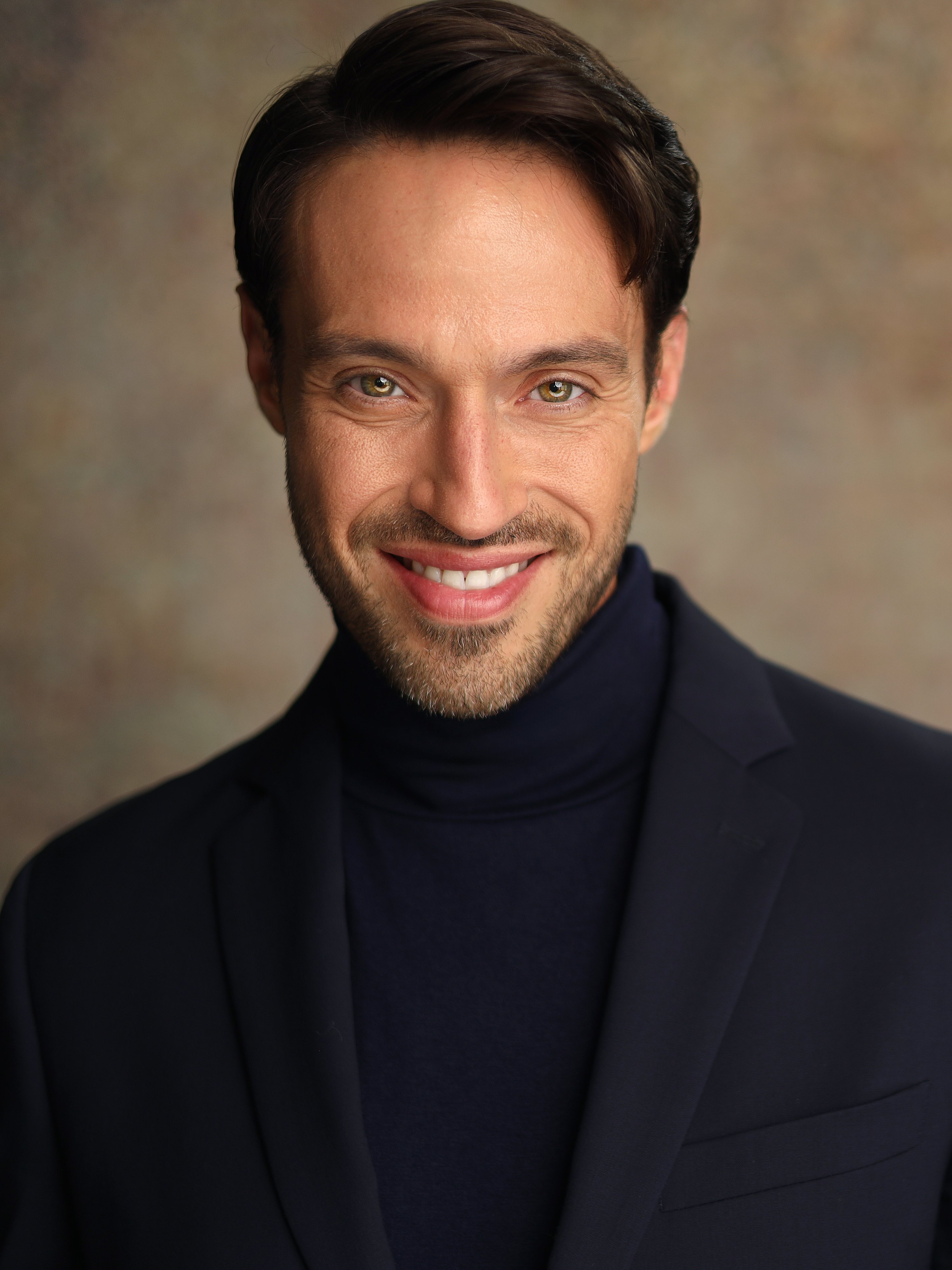 Patrick Manos headshot