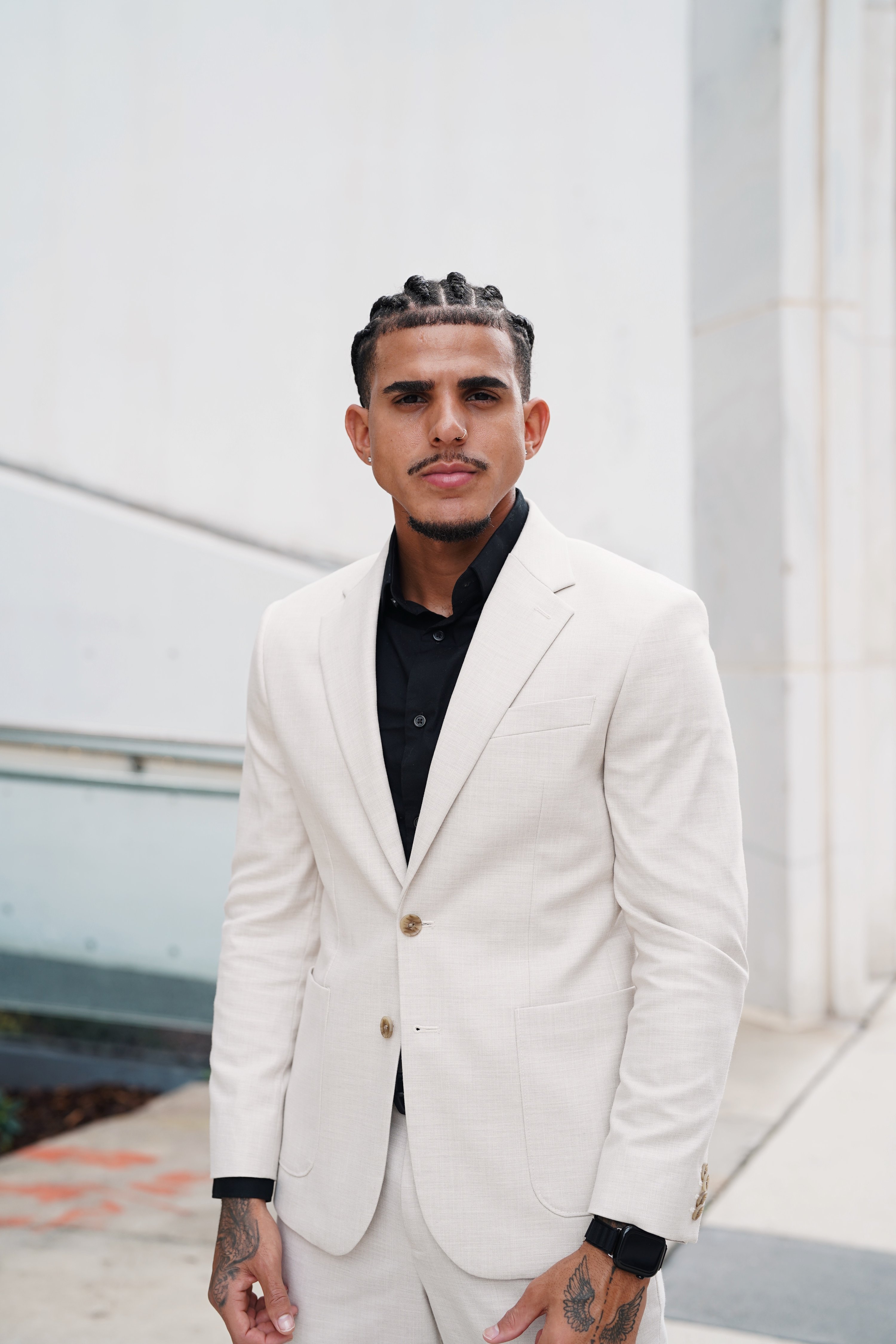 Luis  Herrera headshot