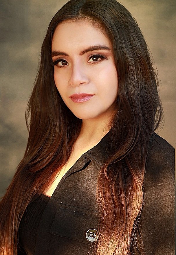 Rubyll Banuelos headshot