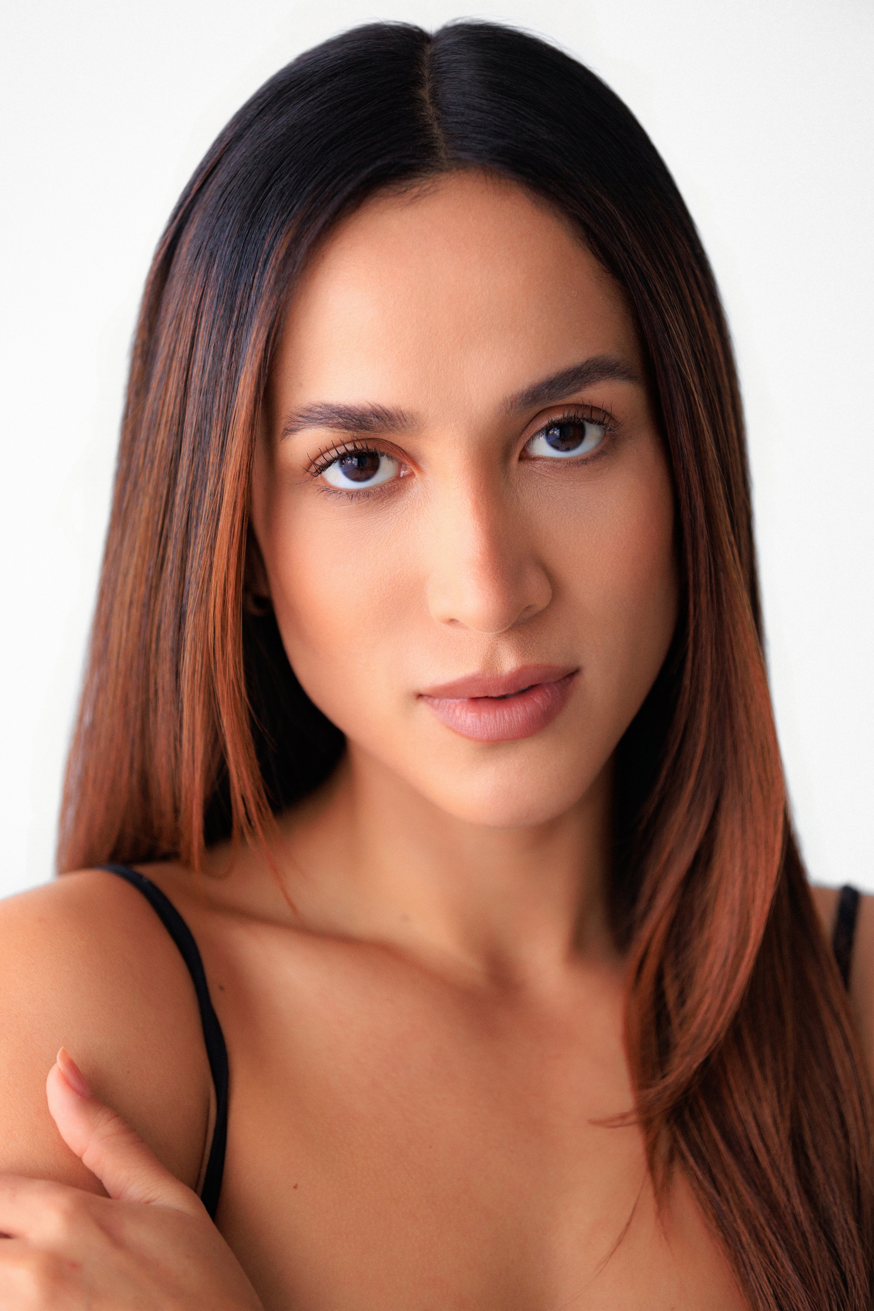 Alessandra Sierra headshot