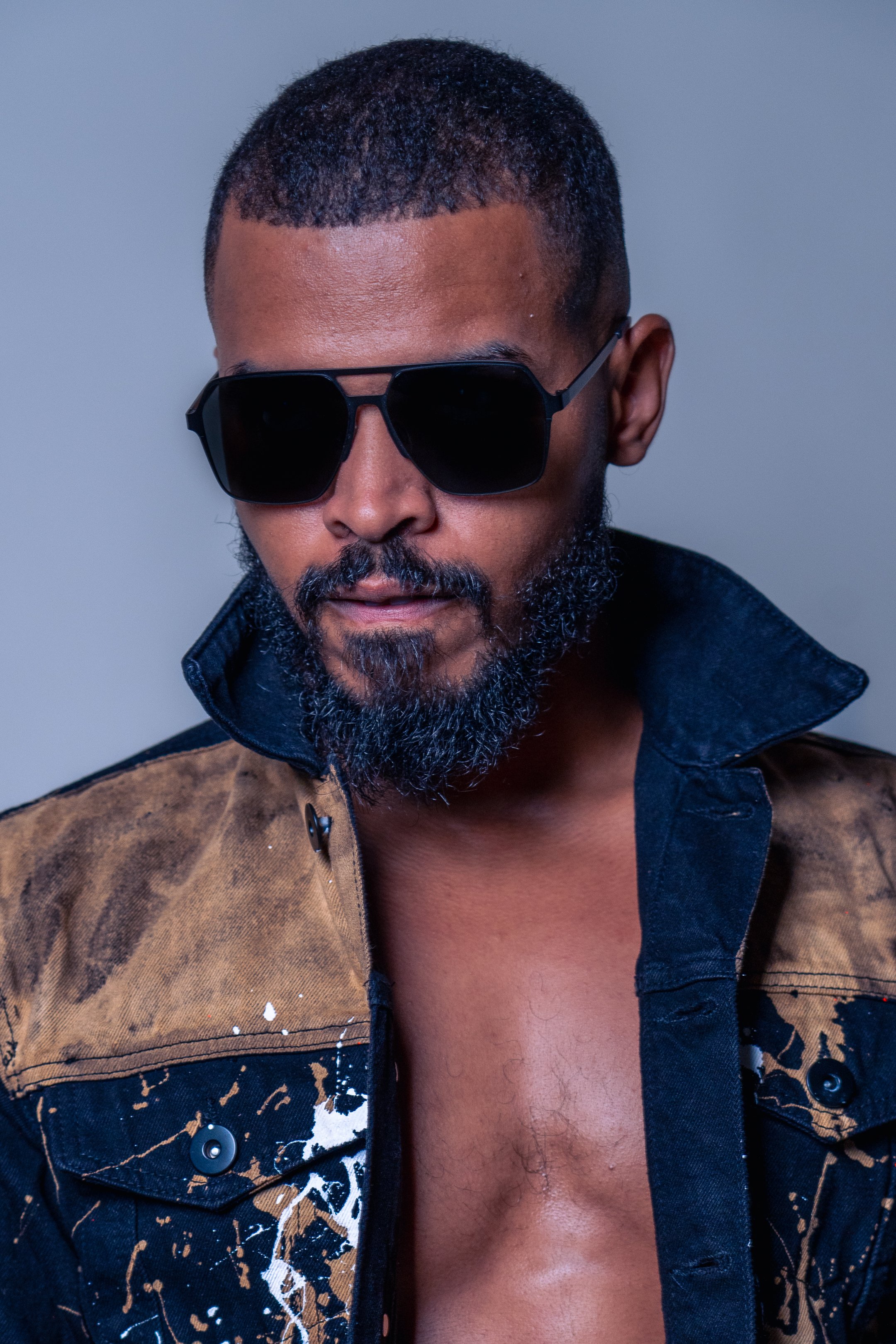 Derrick Pigatt headshot