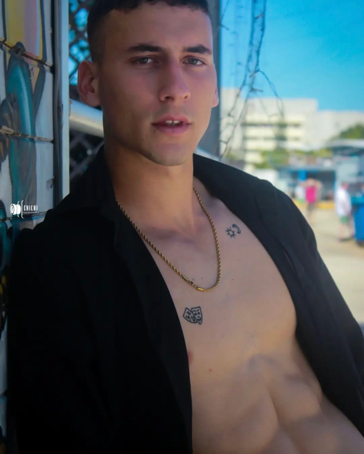 Lester Fernandez headshot