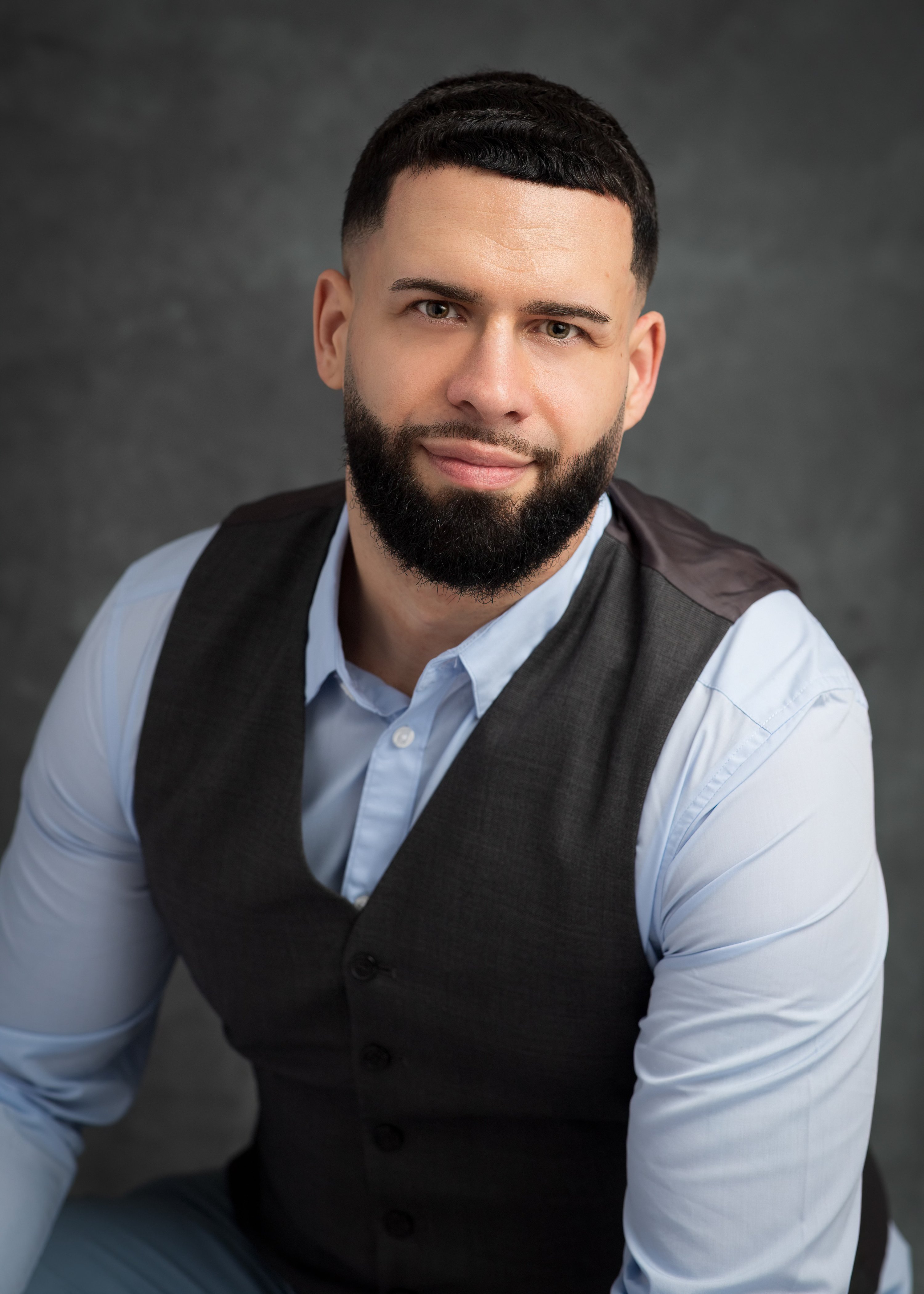 Zeus Sosias headshot