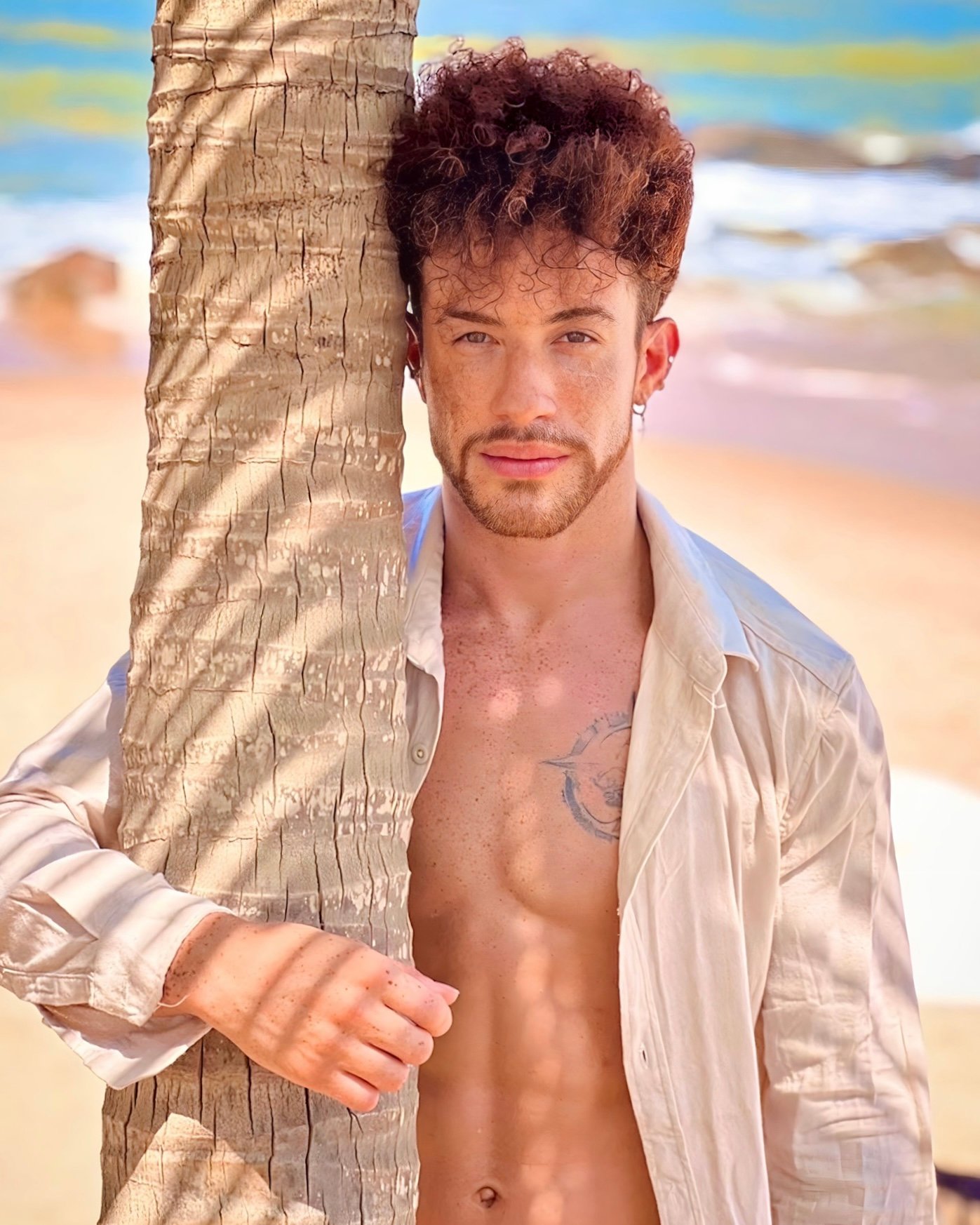 Derik Santos headshot