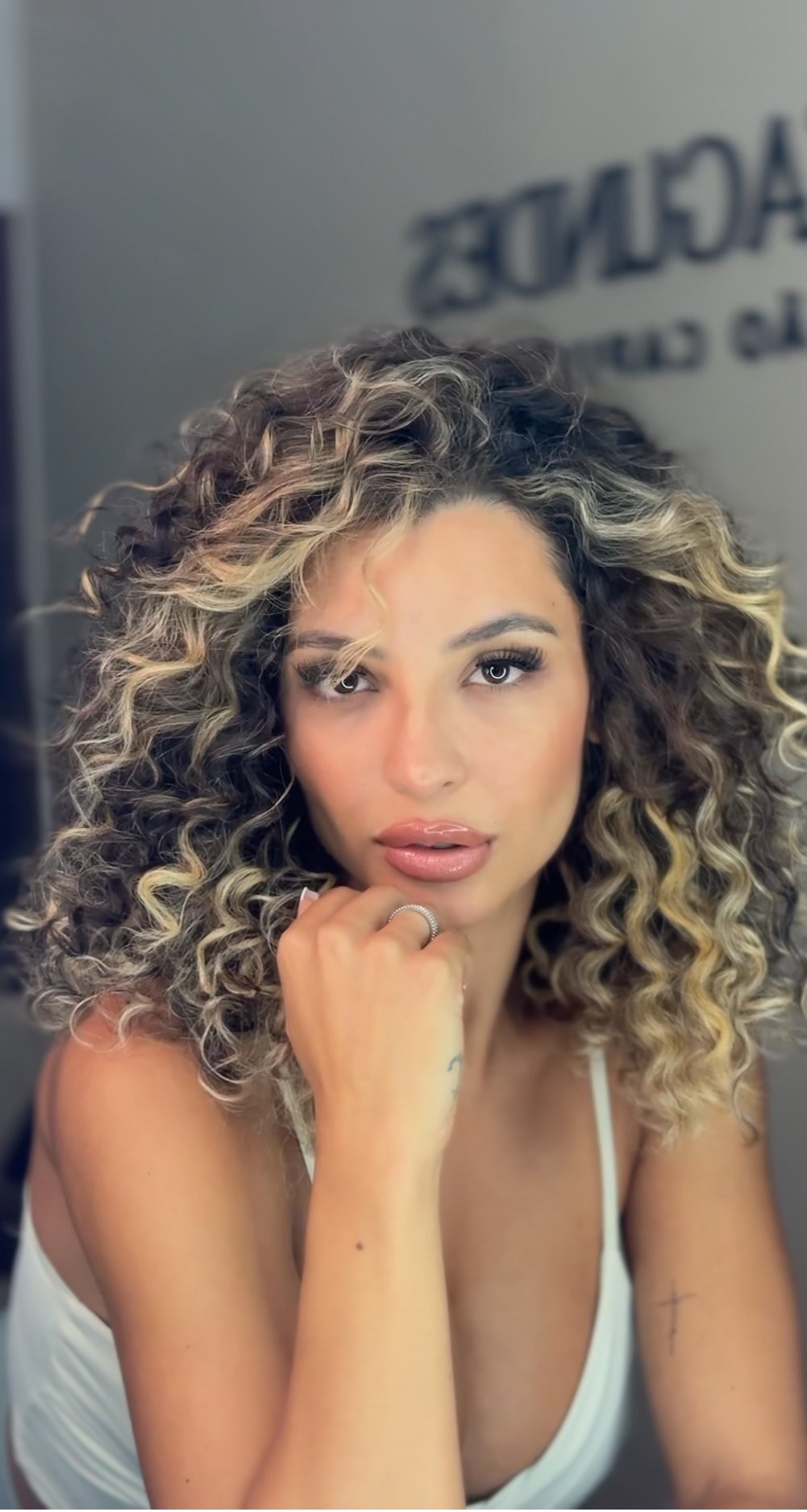 Mayara Zemsky headshot