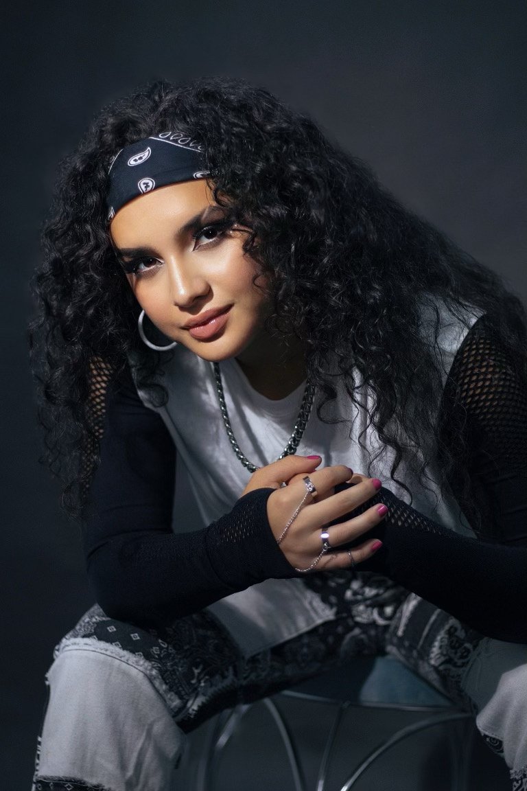 Tif Hernandez headshot