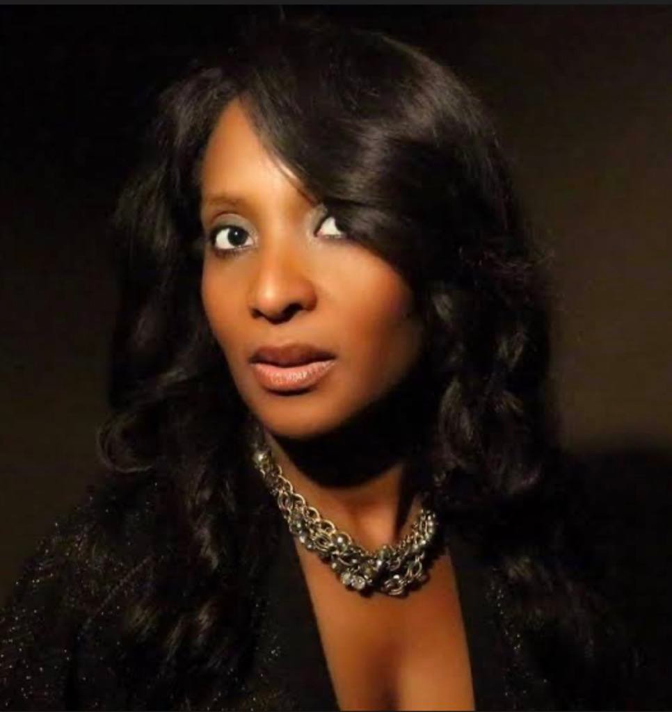 Lesha Salner headshot