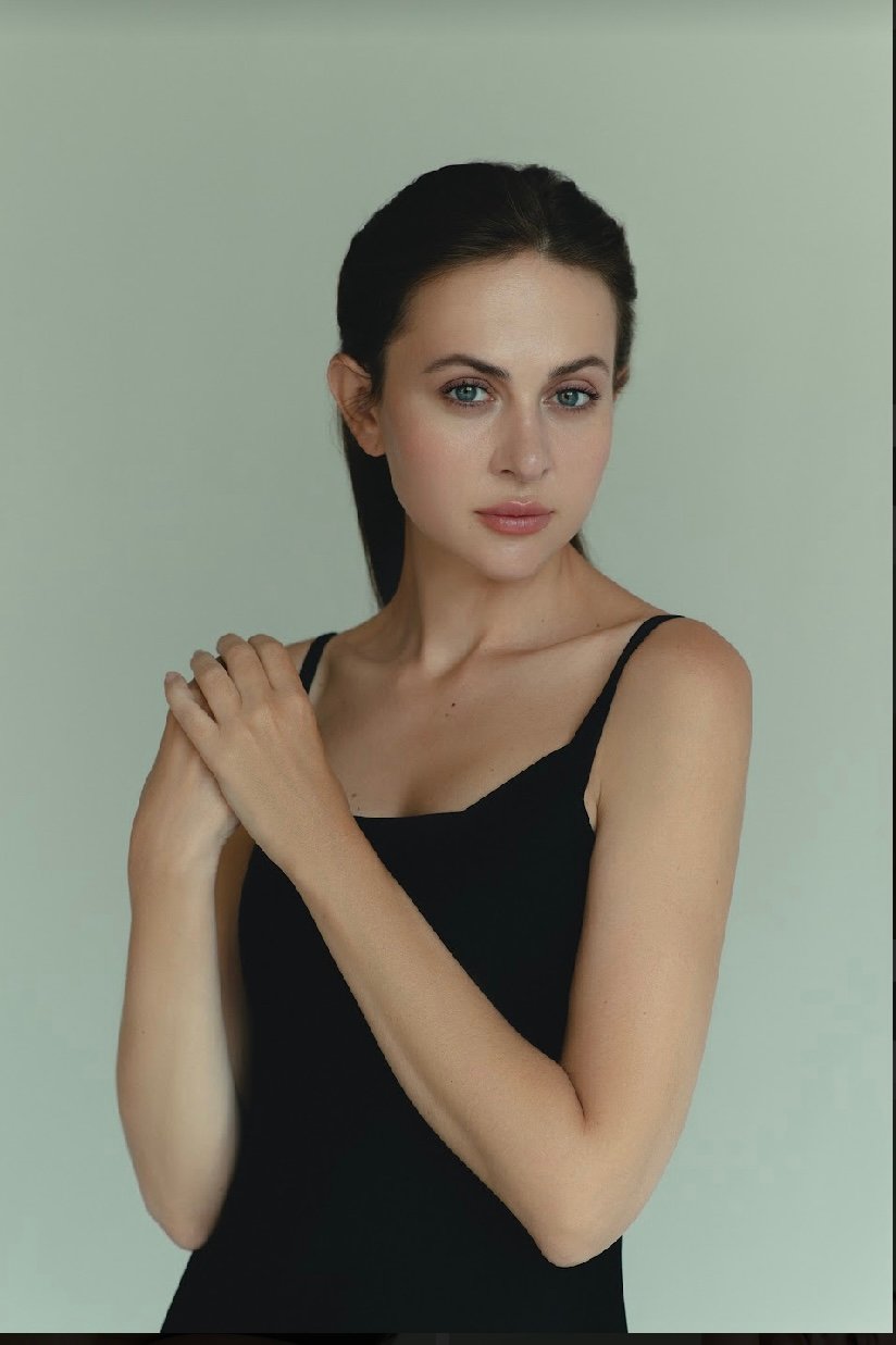 Anastasiia More headshot