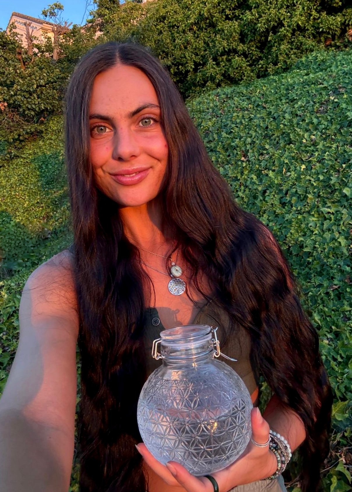 Nina Kostadinov headshot